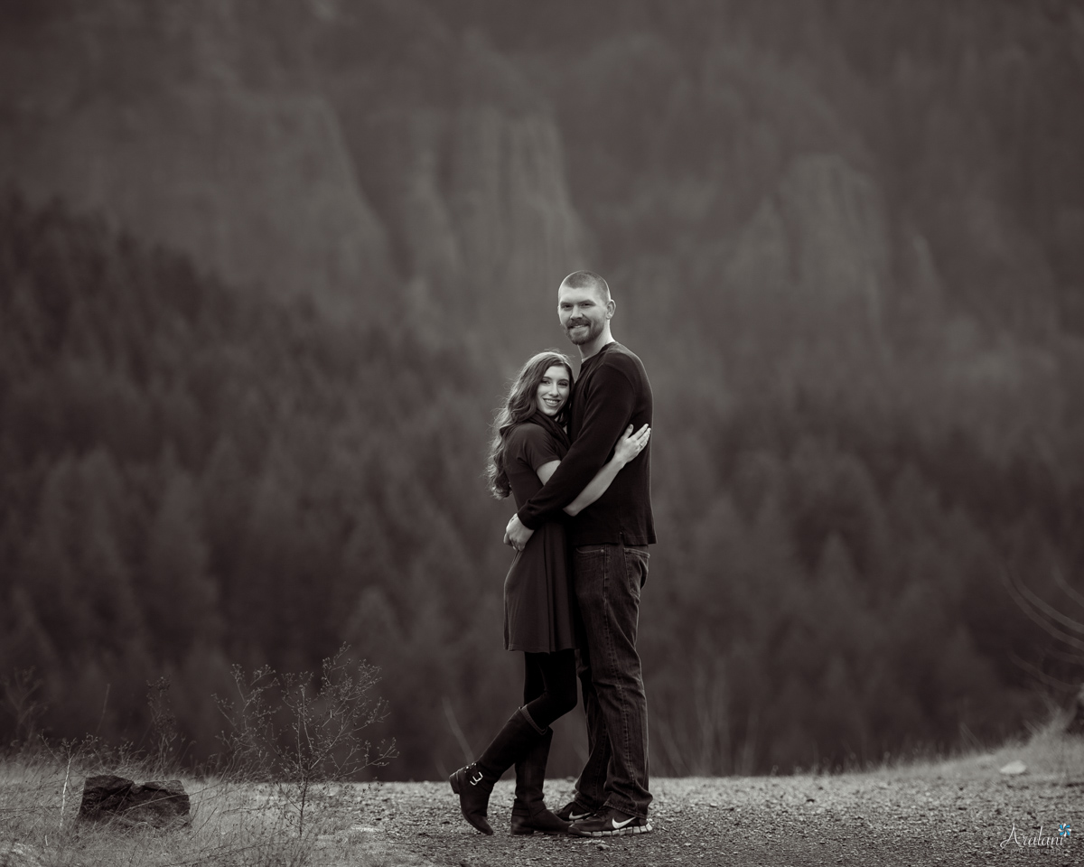 Columbia_River_Gorge_Engagement_Session005.jpg