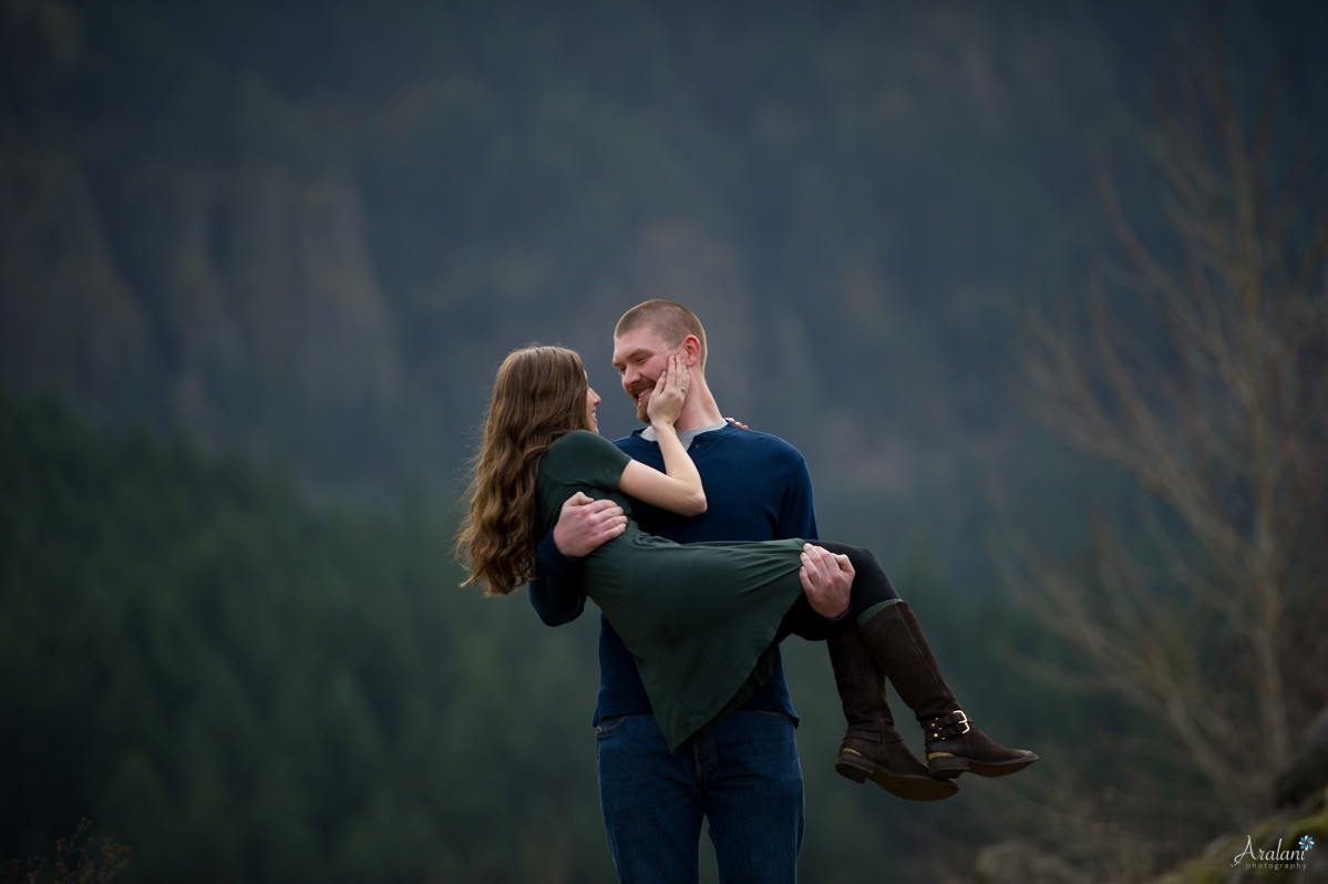 Columbia_River_Gorge_Engagement_Session007.jpg