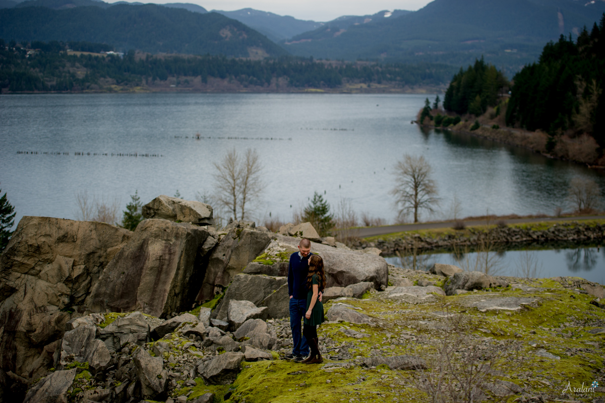Columbia_River_Gorge_Engagement_Session018.jpg