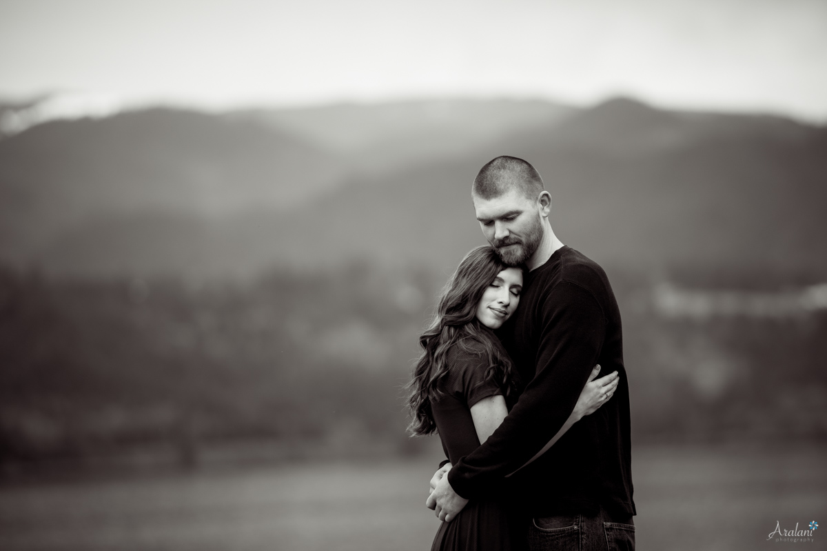 Columbia_River_Gorge_Engagement_Session021.jpg