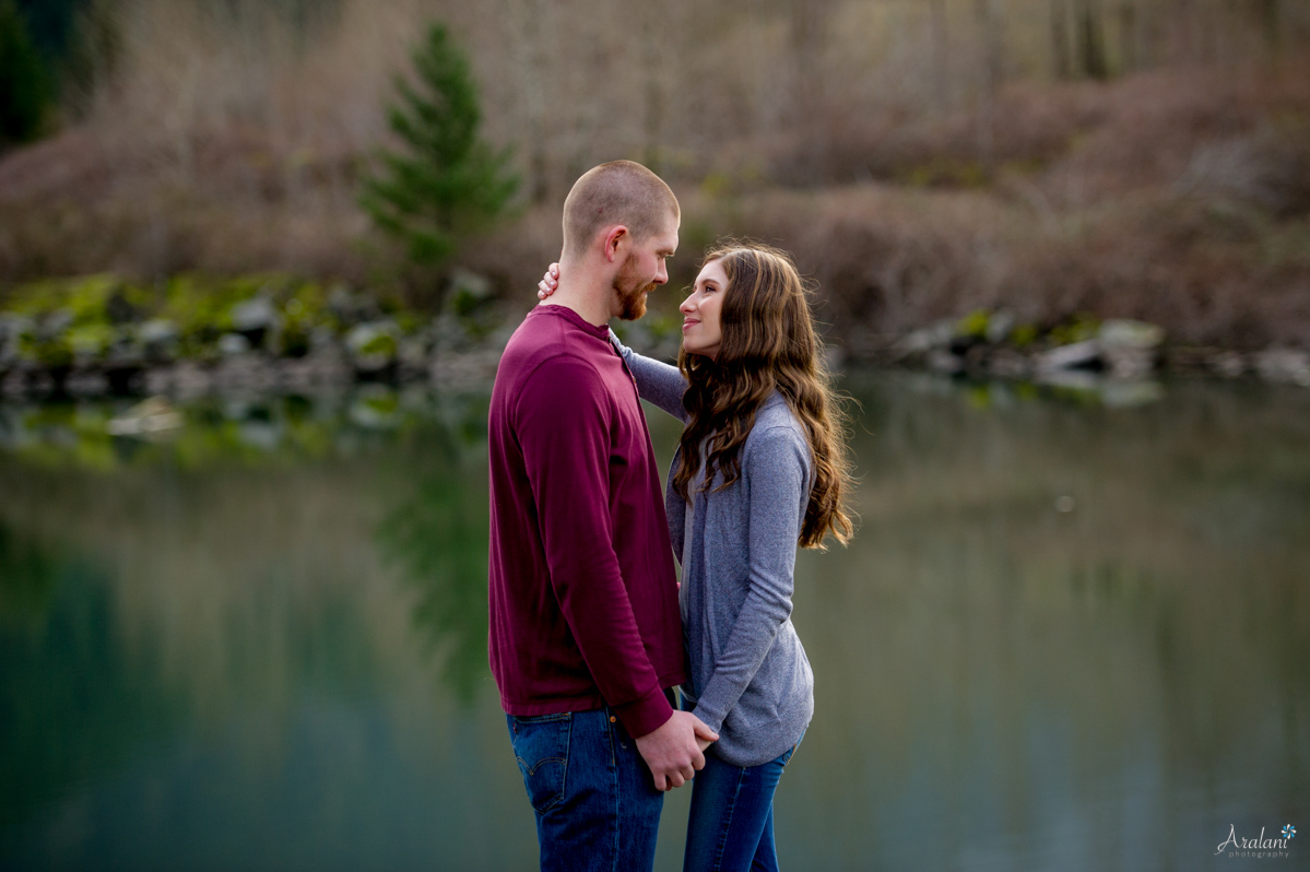 Columbia_River_Gorge_Engagement_Session024.jpg