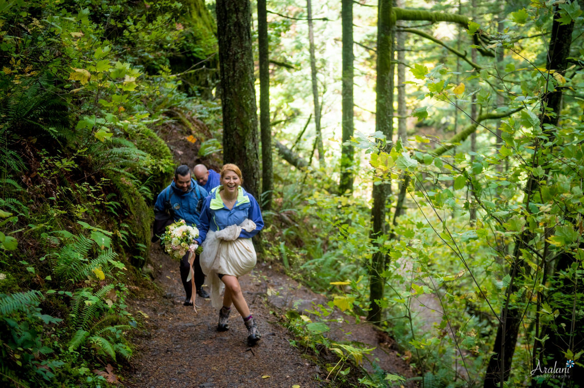 Oneonta_Gorge_Elopement024.jpg