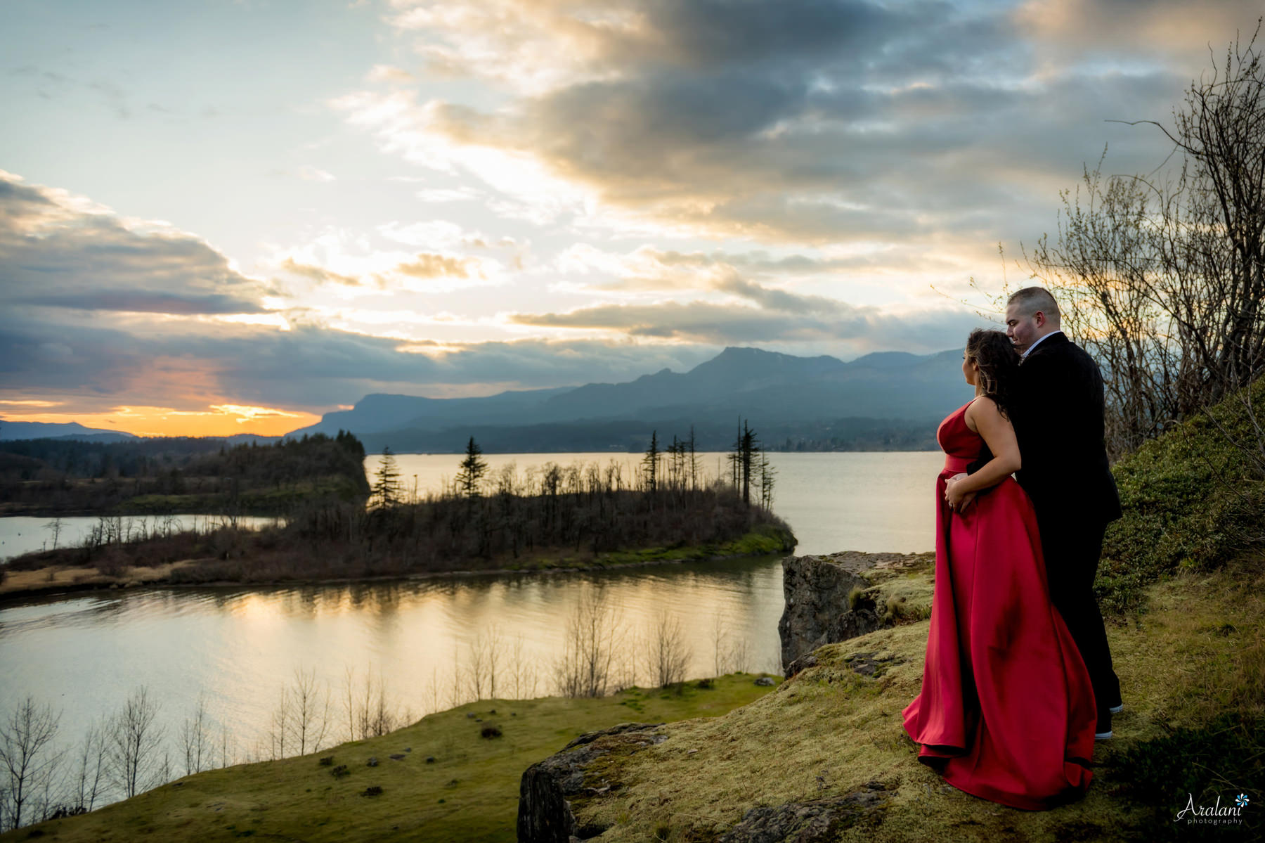 Columbia_River_Gorge_Sunset_Engagement0008.jpg