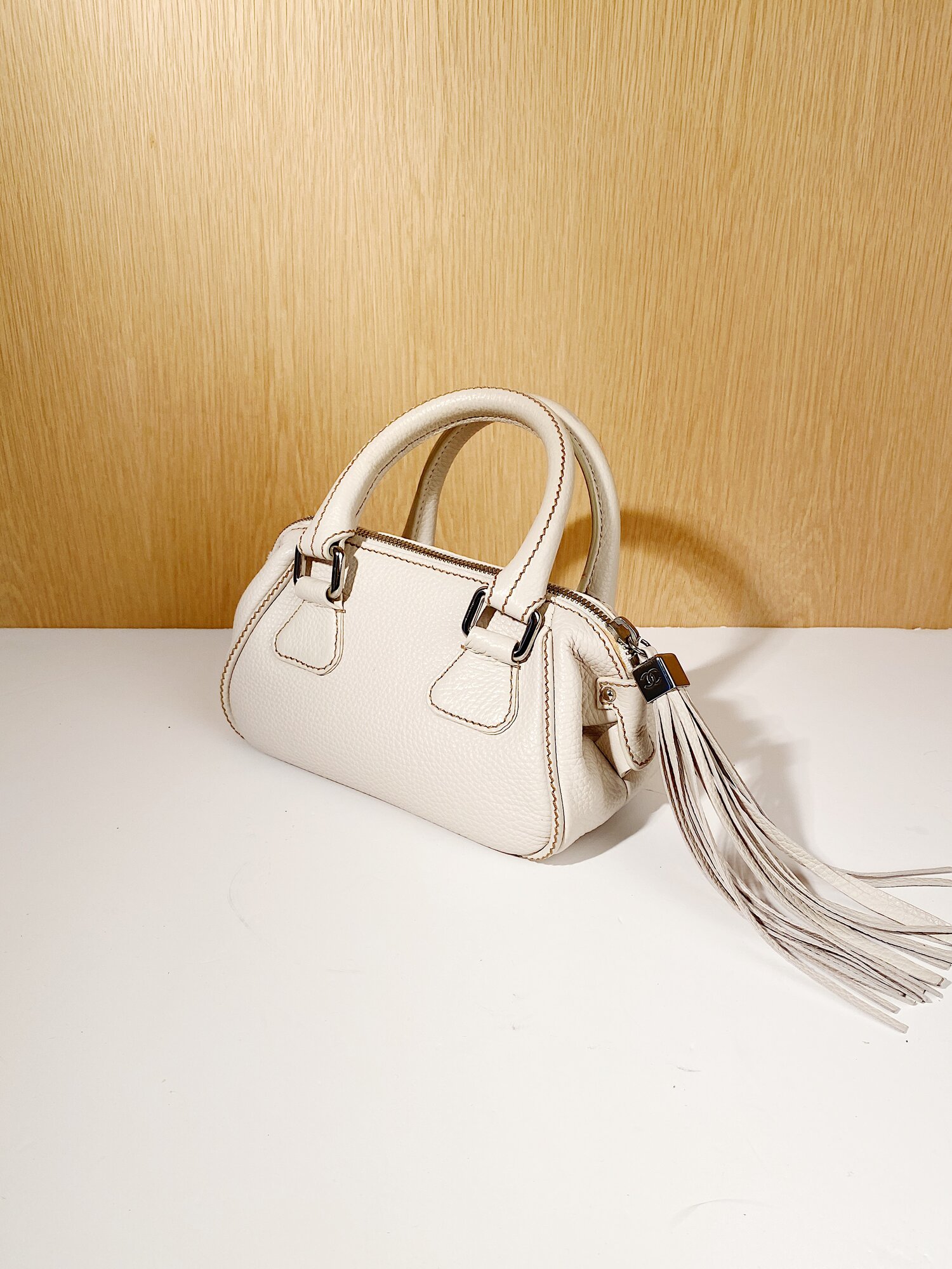 CHANEL 2003-2004 White Leather Bowler Bag — Garment