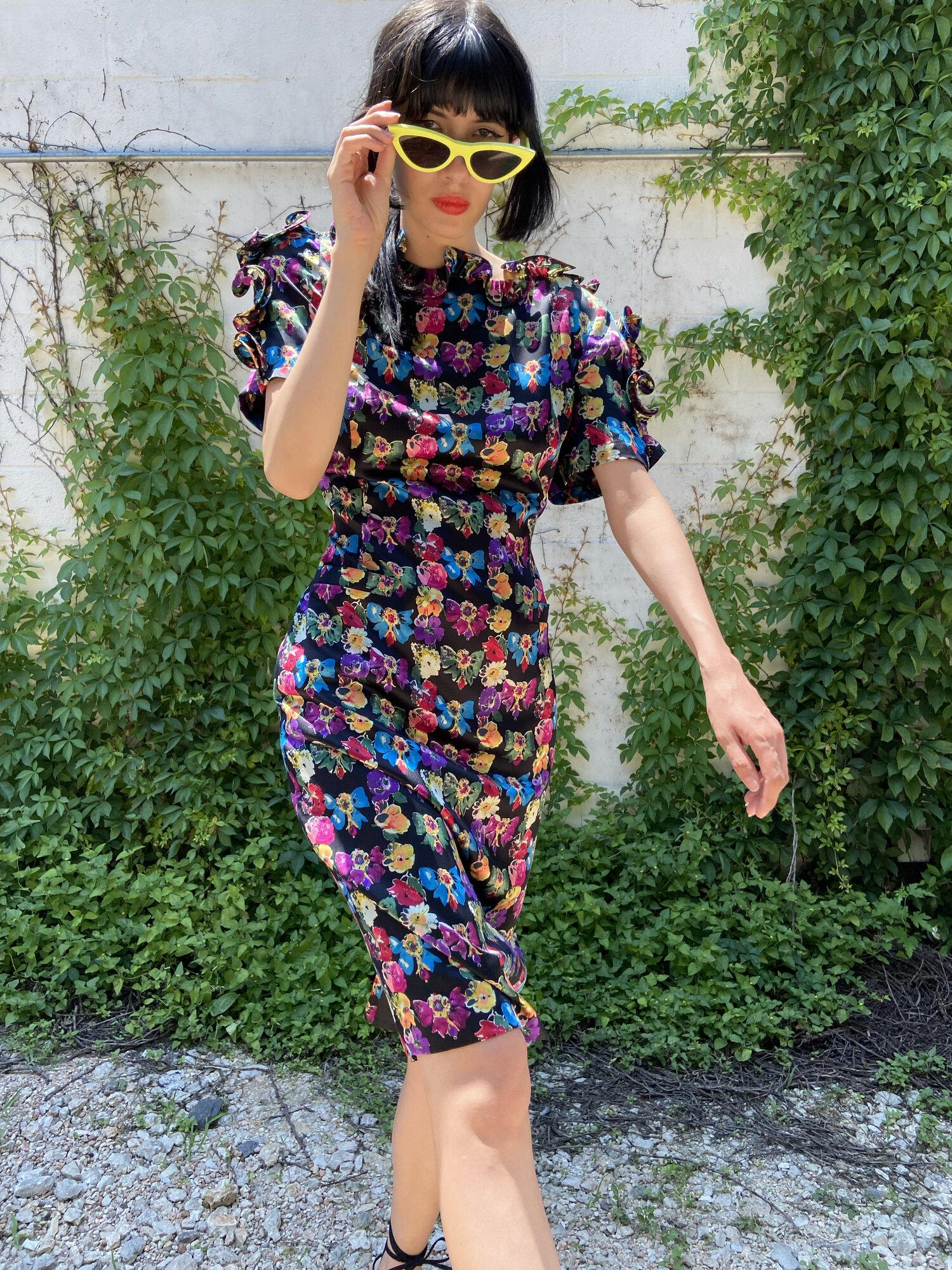 LOUIS FERAUD 80s Floral Sheath Dress w/ Ruffle Trim — Garment