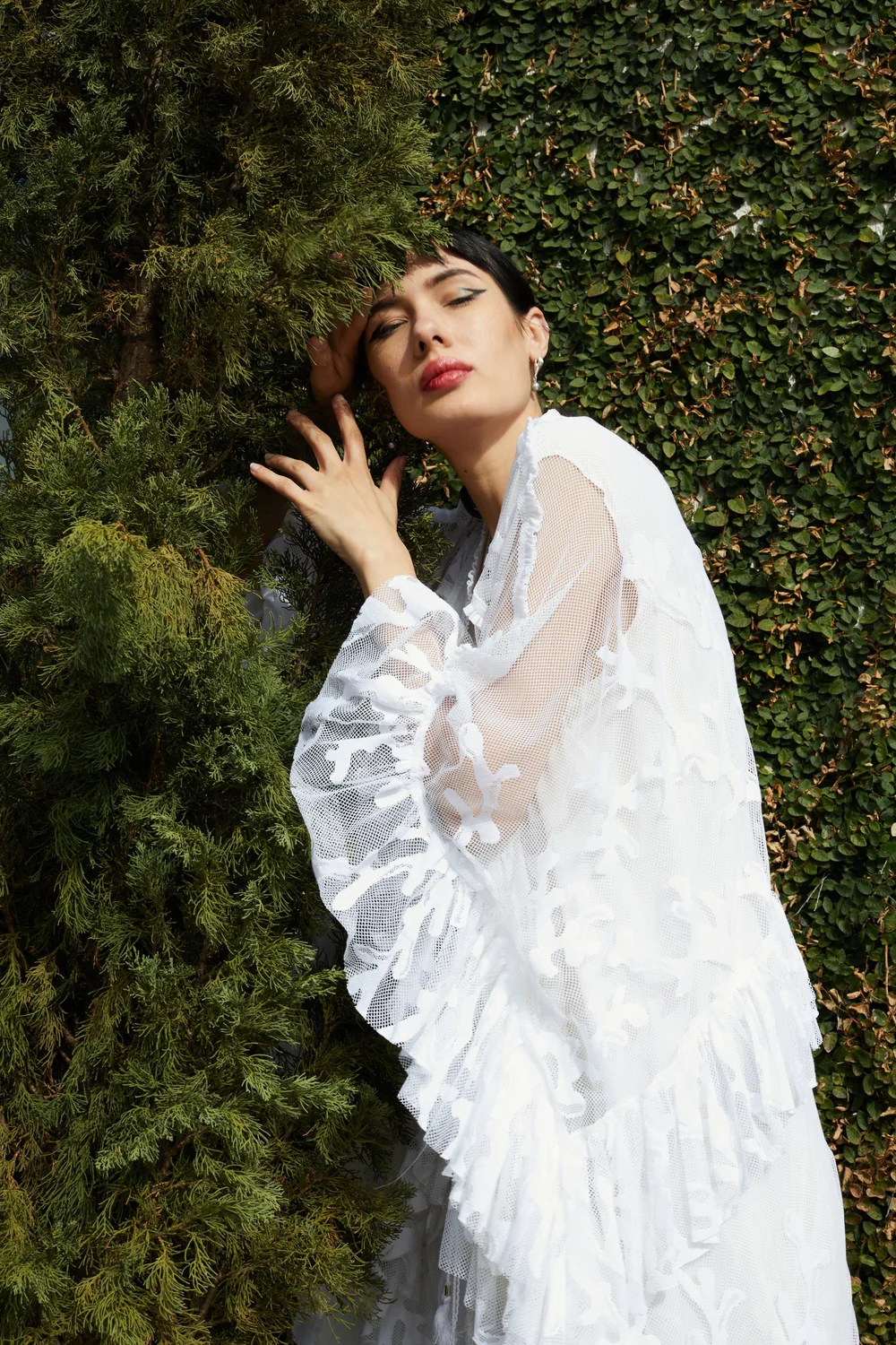 EMILIO PUCCI 00S White Ruffled Crochet Lace Caftan  Garment Modern +  Vintage