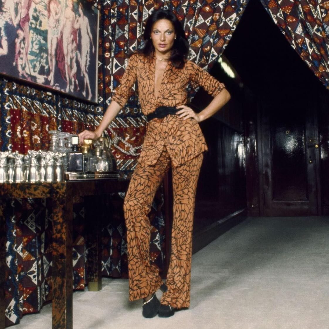 Diane circa 1970 in a fit we would wear today. #dianevonfurstenberg #femaledesigners