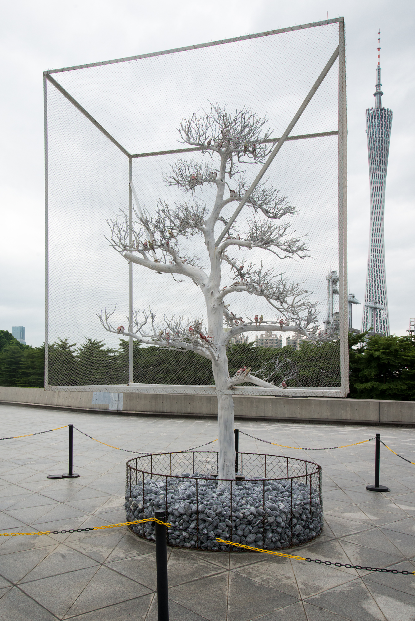 Sculpture near Guangzhao Opera House