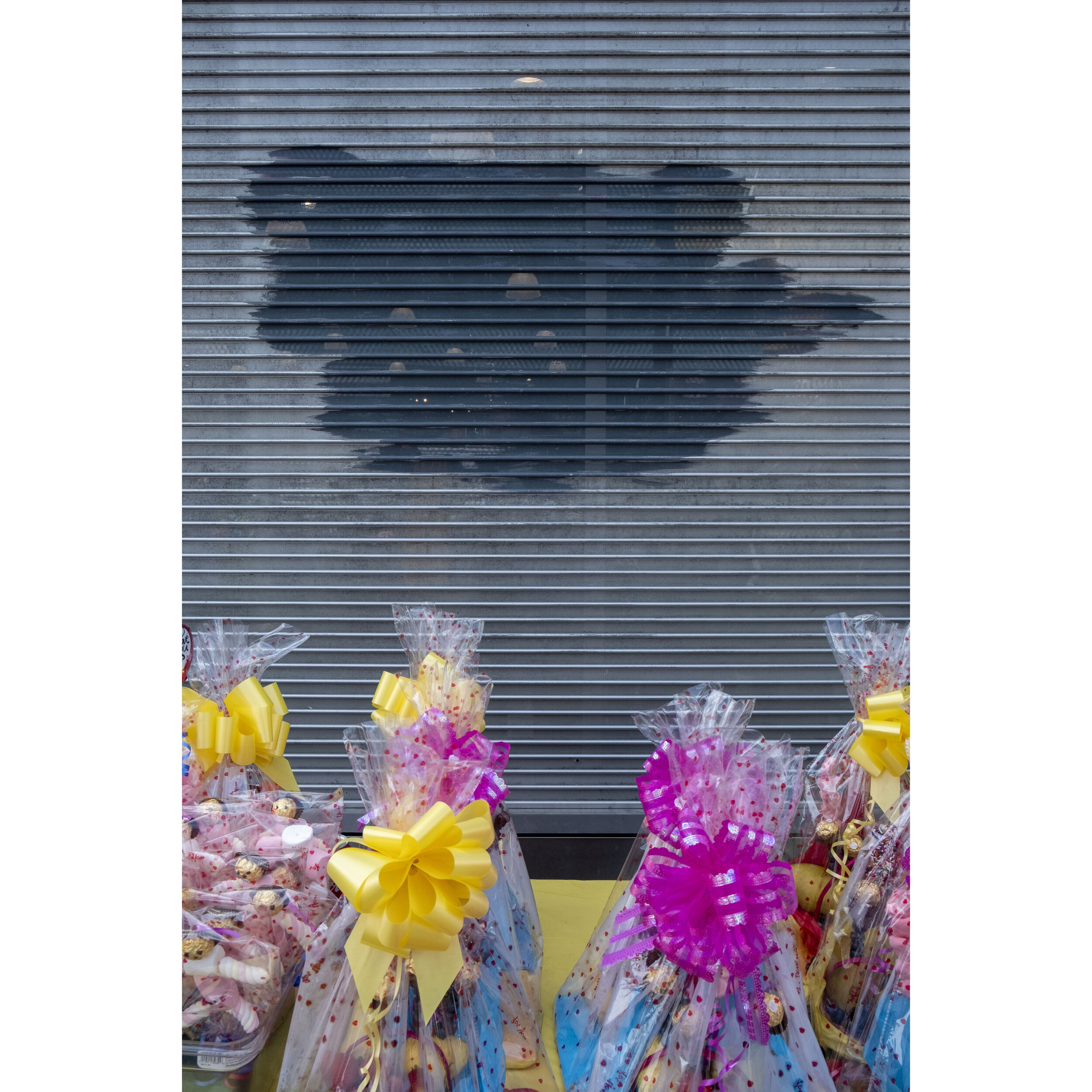 painted shutter and gift baskets.jpg