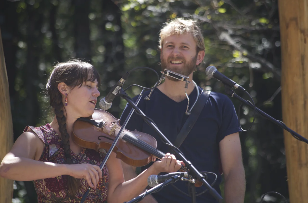 GroveConcert_9-14_closeup.jpg
