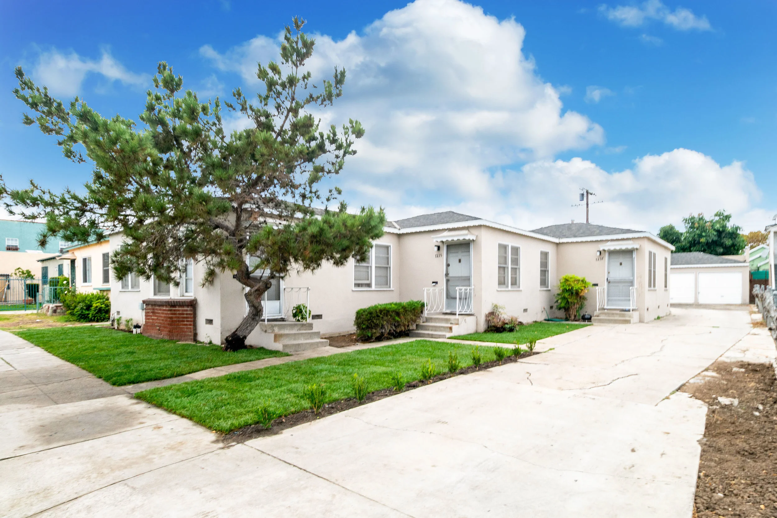 7233 S Normandie mls-.jpg