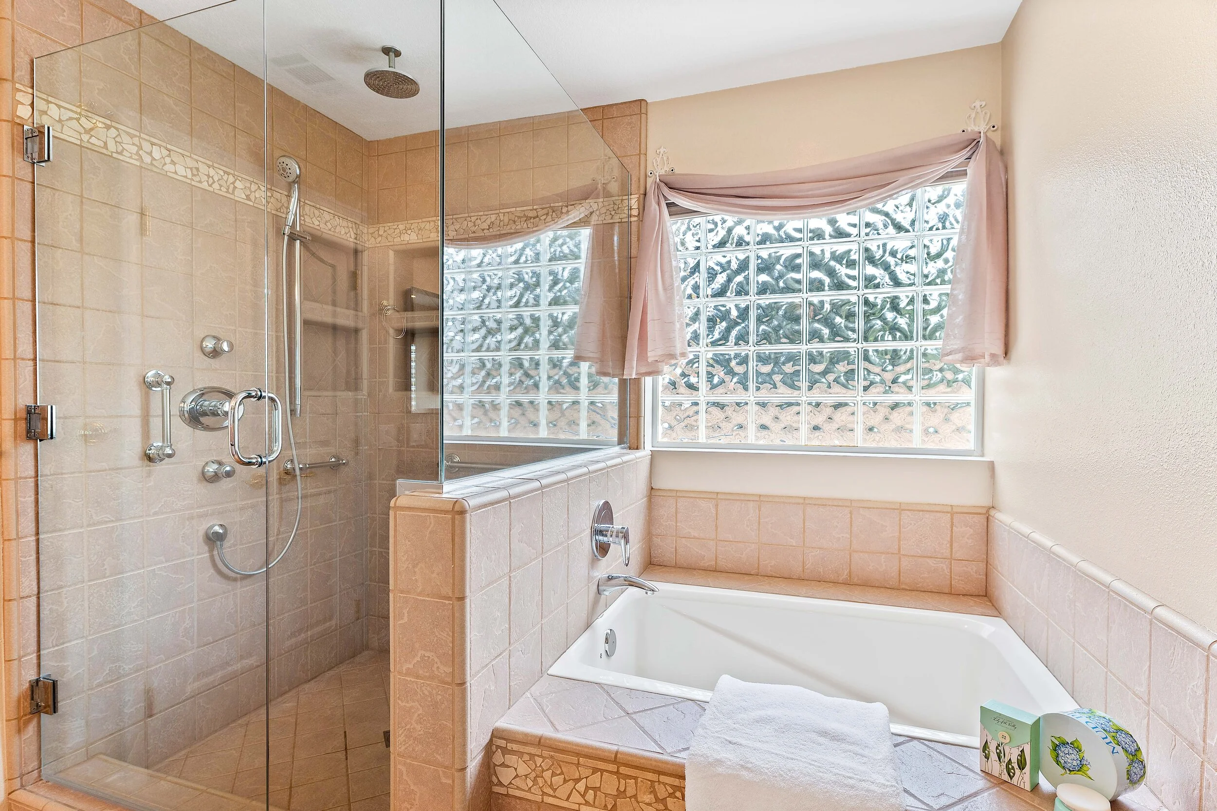 2427 Adrian MLS--15.jpg