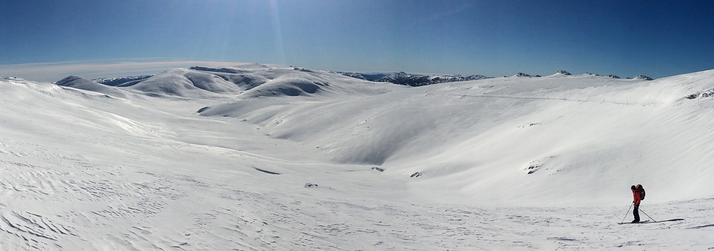 Skinning up to the ridge