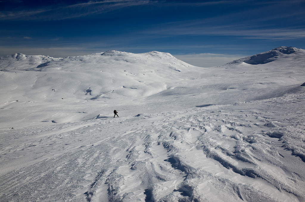 Going down Mueller's Saddle. You can see Gav in the distance having fun on the ice.