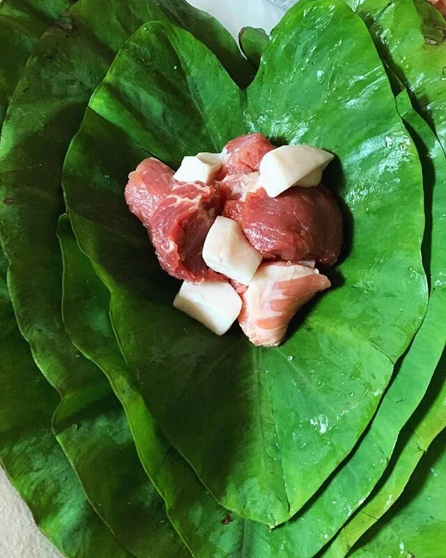As Aunty ‘Iwa says, you can not prepare laulau unless you are ready to “lomi with aloha”. She insists that the difference in her cooking is her application of all the lessons handed to her, including the requirement to “maiau