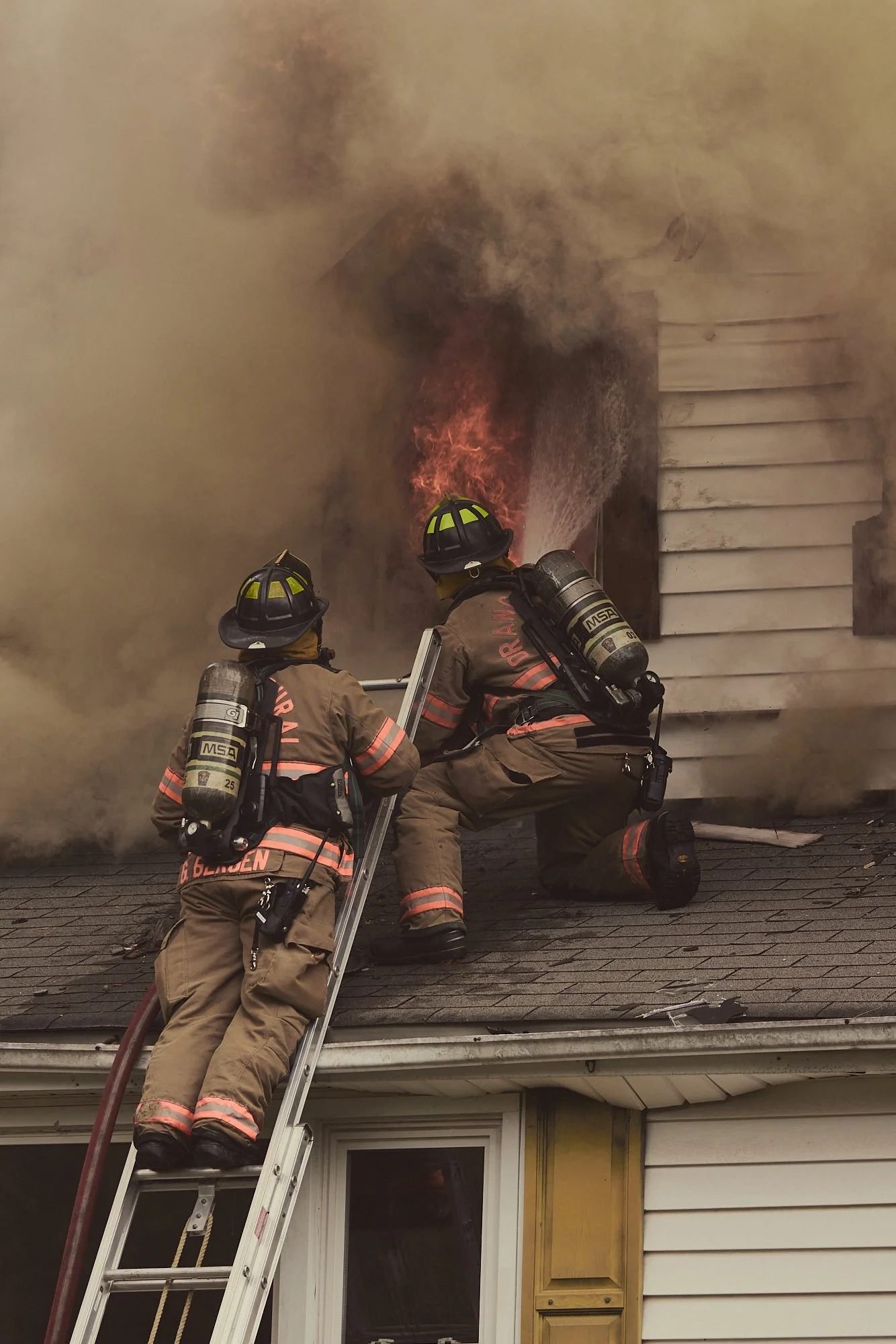 08.05.26_HILLSBOROUGH_FIRE_0742.jpg