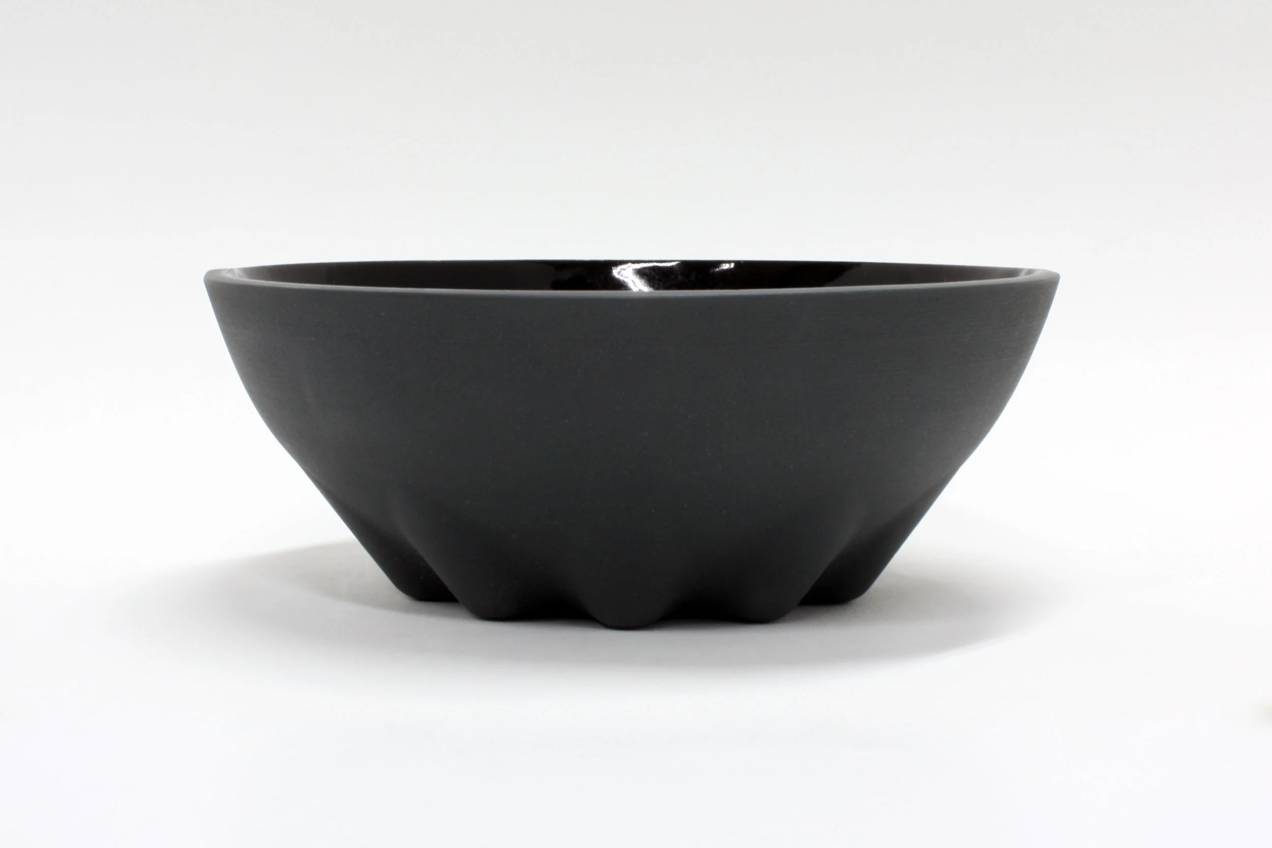 Handmade_Modern_ceramic_dinnerbowl_black_.2