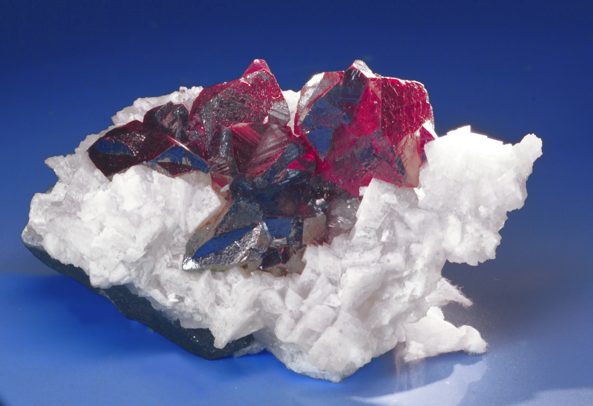 Cinnabar xls. on Dolomite xls.