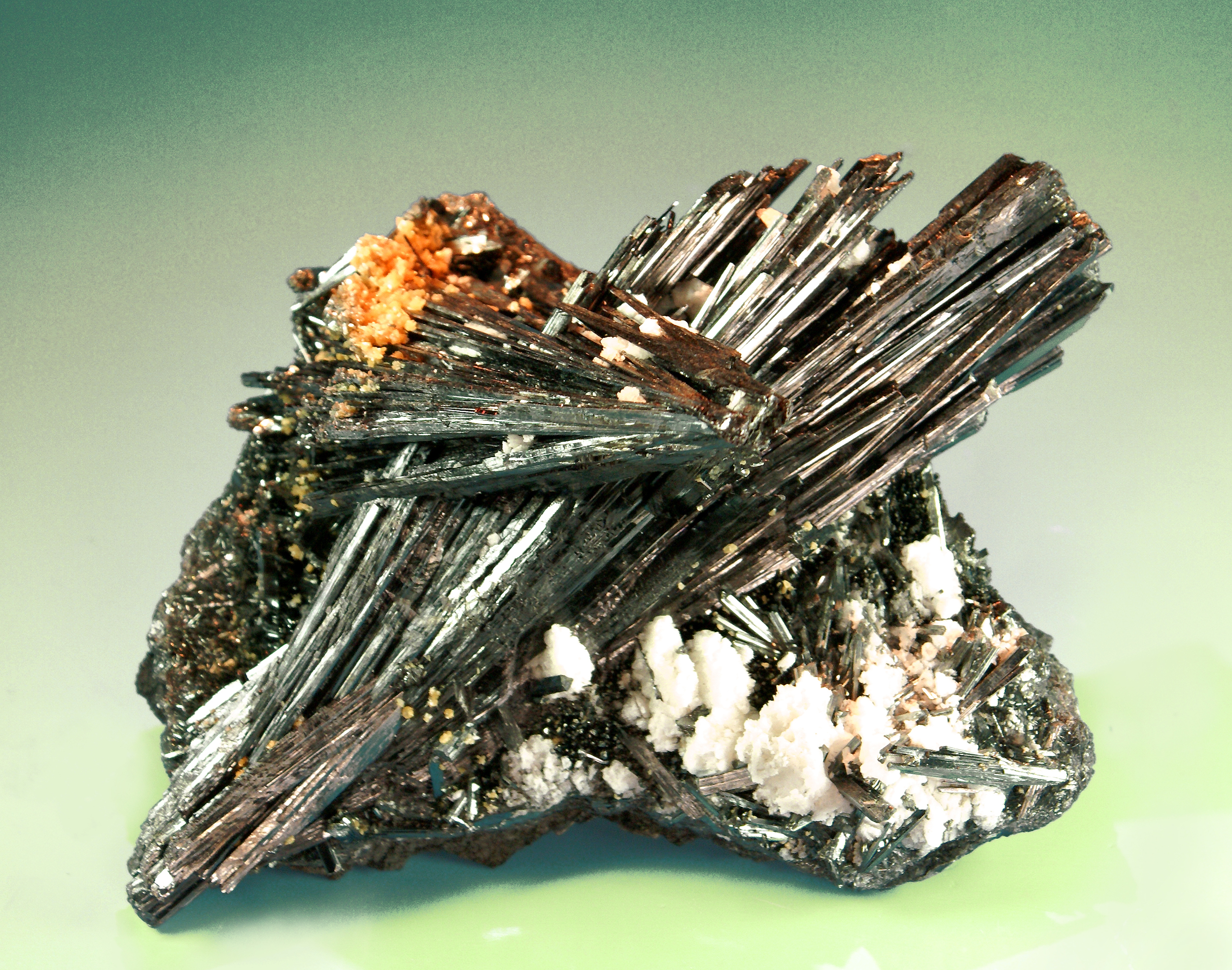 Kermesite xls with Valentinite xls (Ottens book p.169)