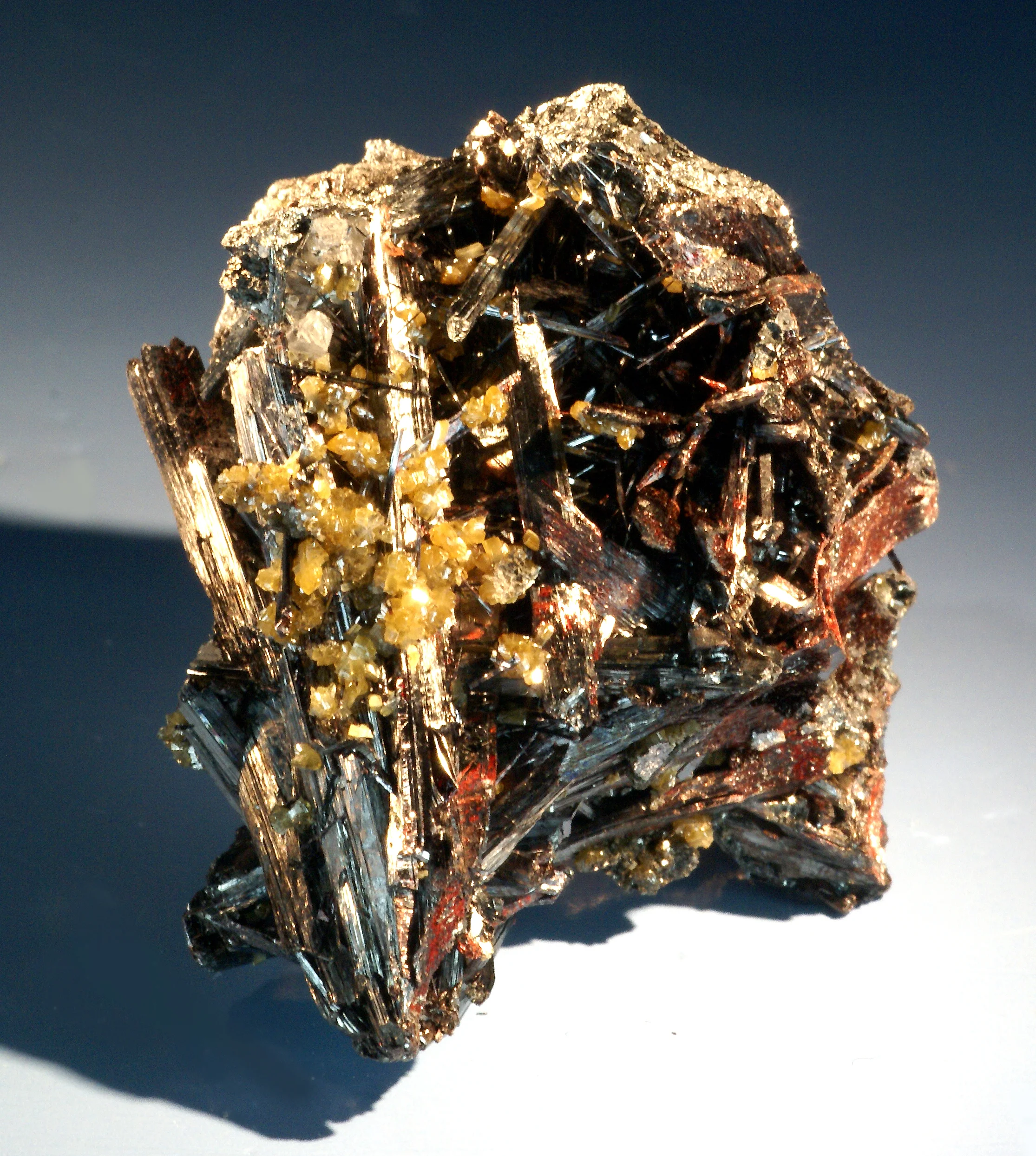 Valentinite xls on Kermesite xls