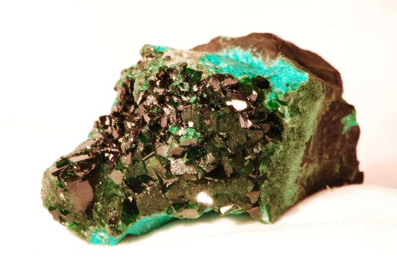 Bayldonite xls., Zincolivinite xls. and Schultenite xled.