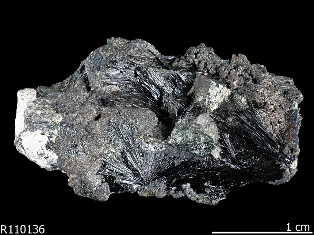 Ekatite xls - entire specimen (photo by rruff projrct)