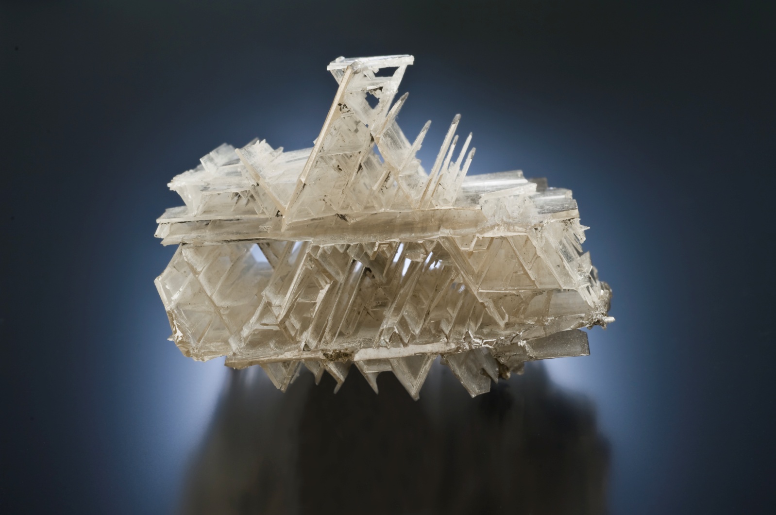Cerussite elongated twin xls (front view)