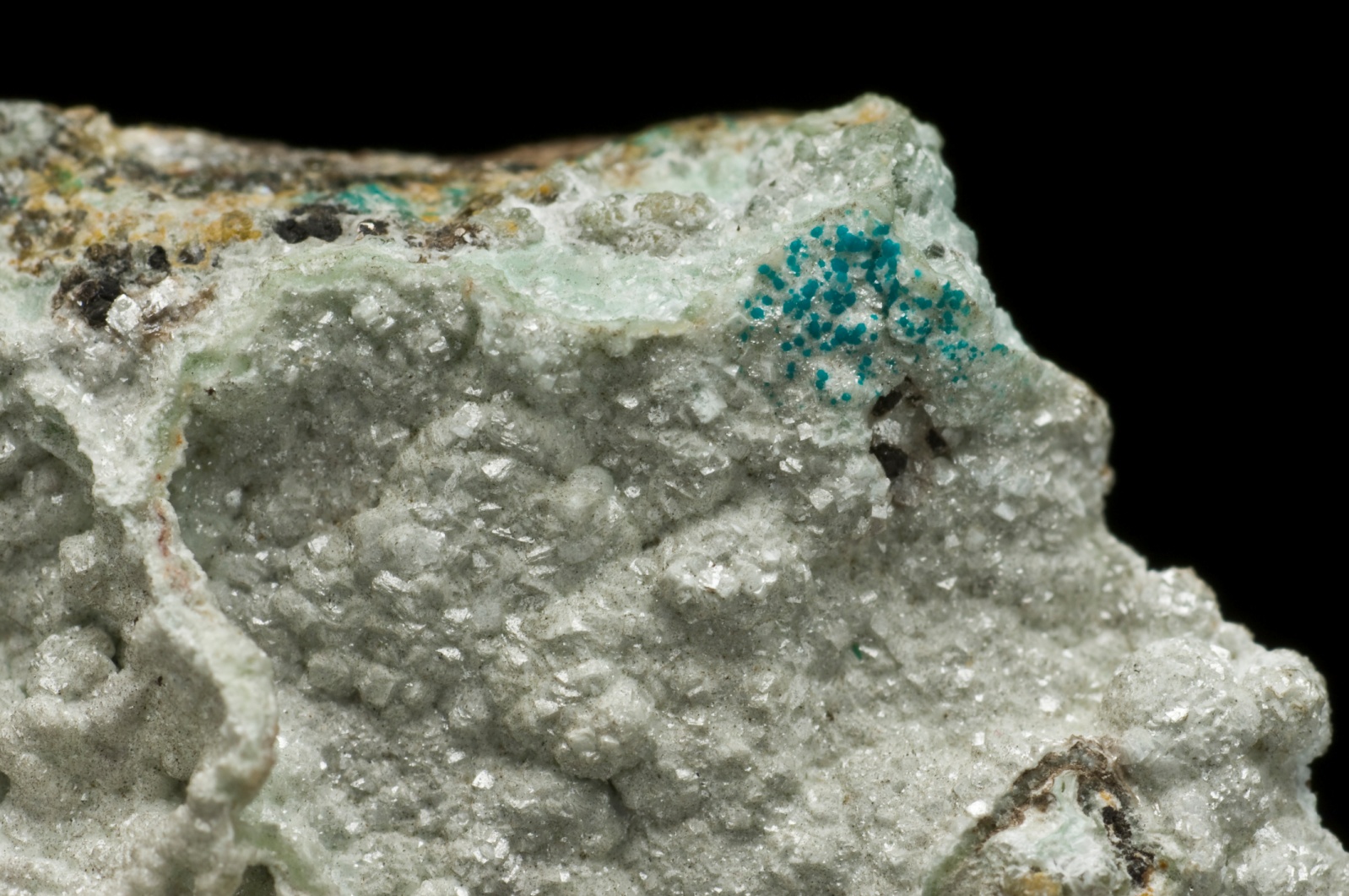Otavite xls with Rosasite (closeup of prev)