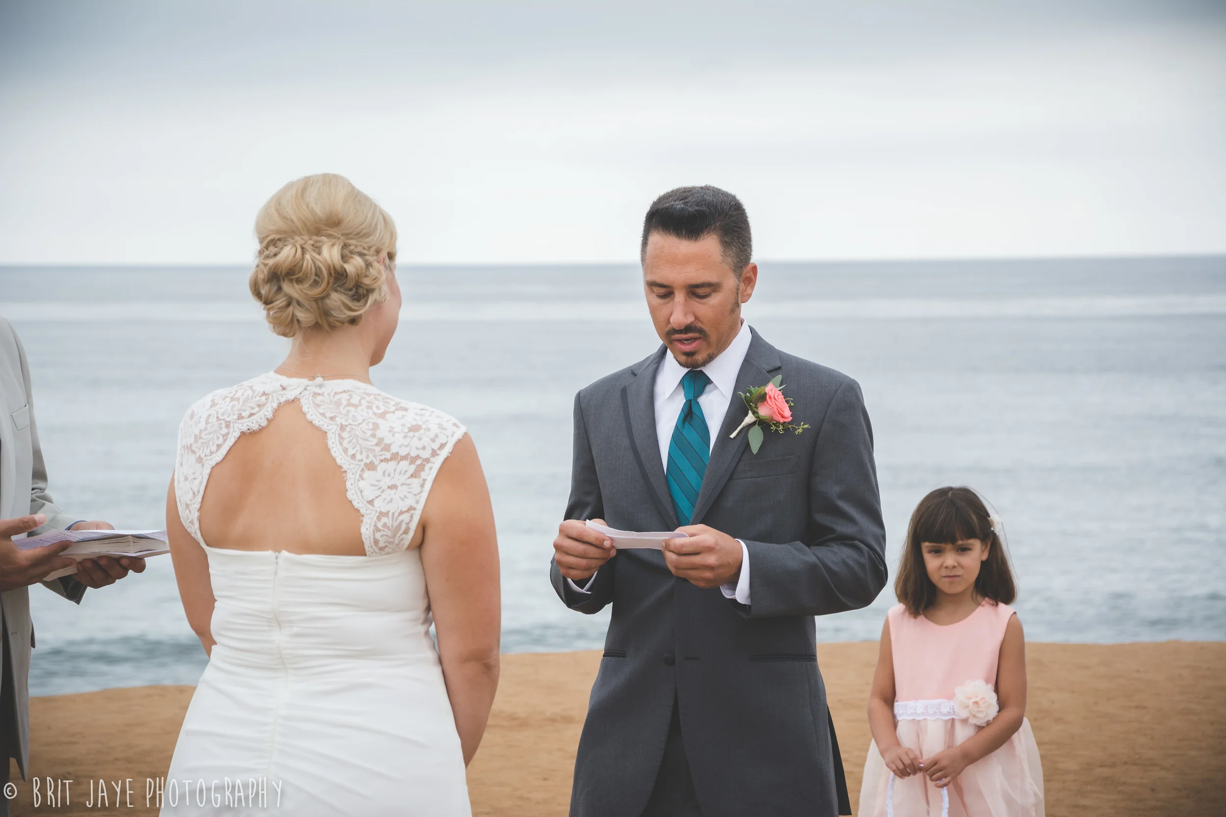 OceanBeachWEdding-12.jpg