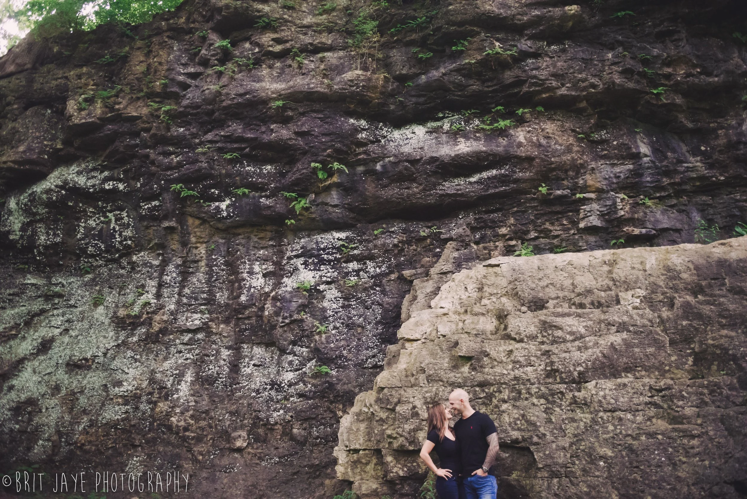 Clifton_Gorge_engagement_photos_yellow_springs-40.jpg