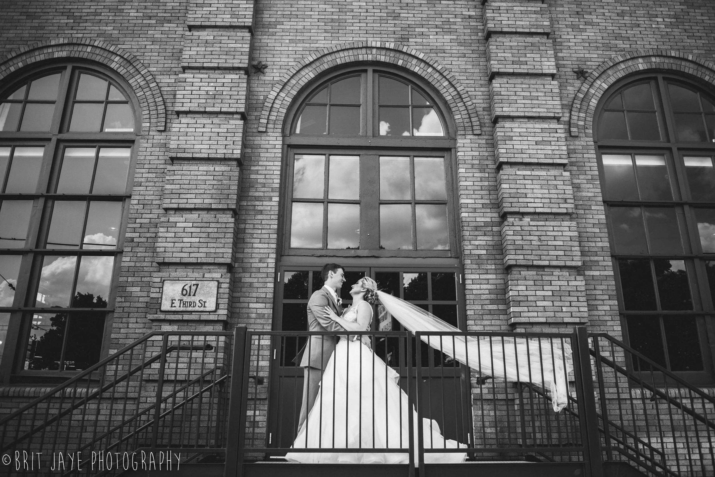 Spring_Wedding_at_Steam_Plant_Dayton-27.jpg