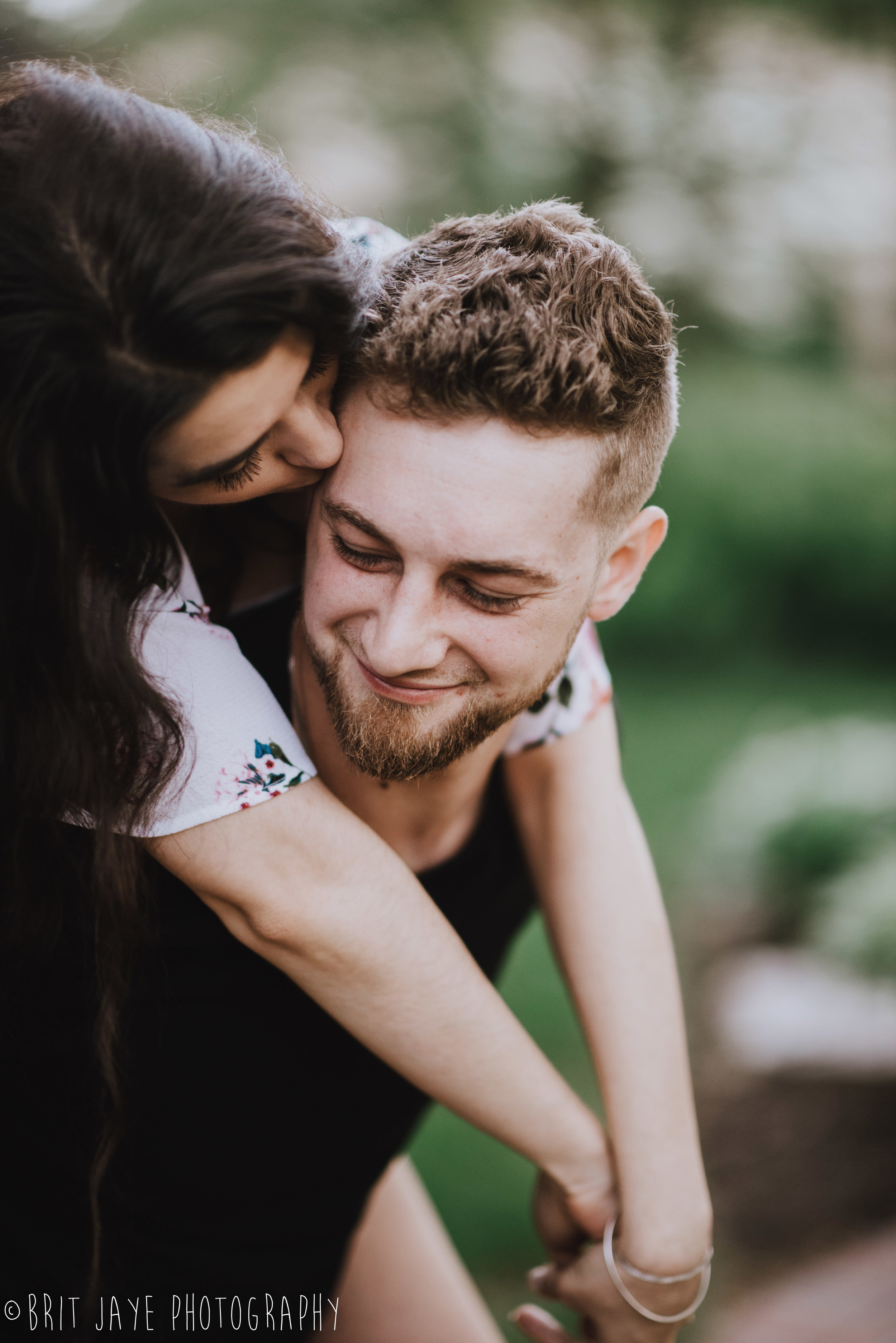 Benhams_Grove_Engagement_Photos-38.jpg