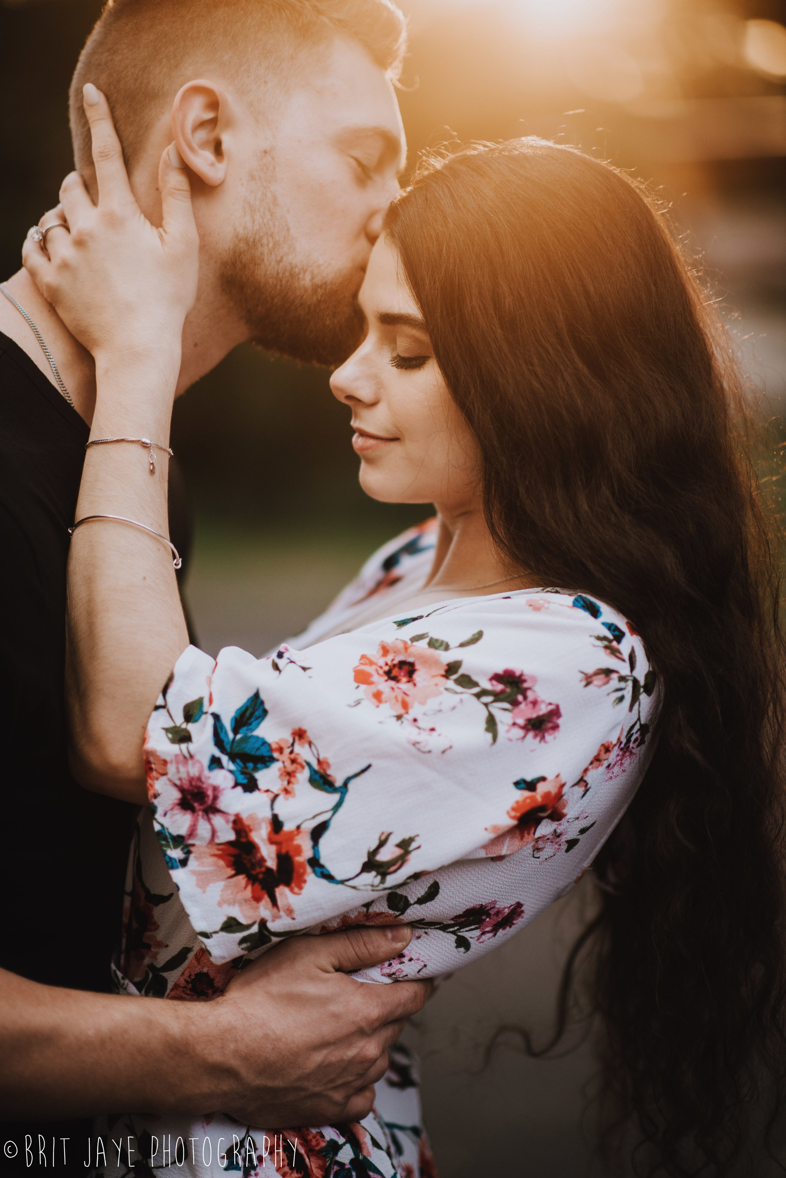 Benhams_Grove_Engagement_Photos-93.jpg