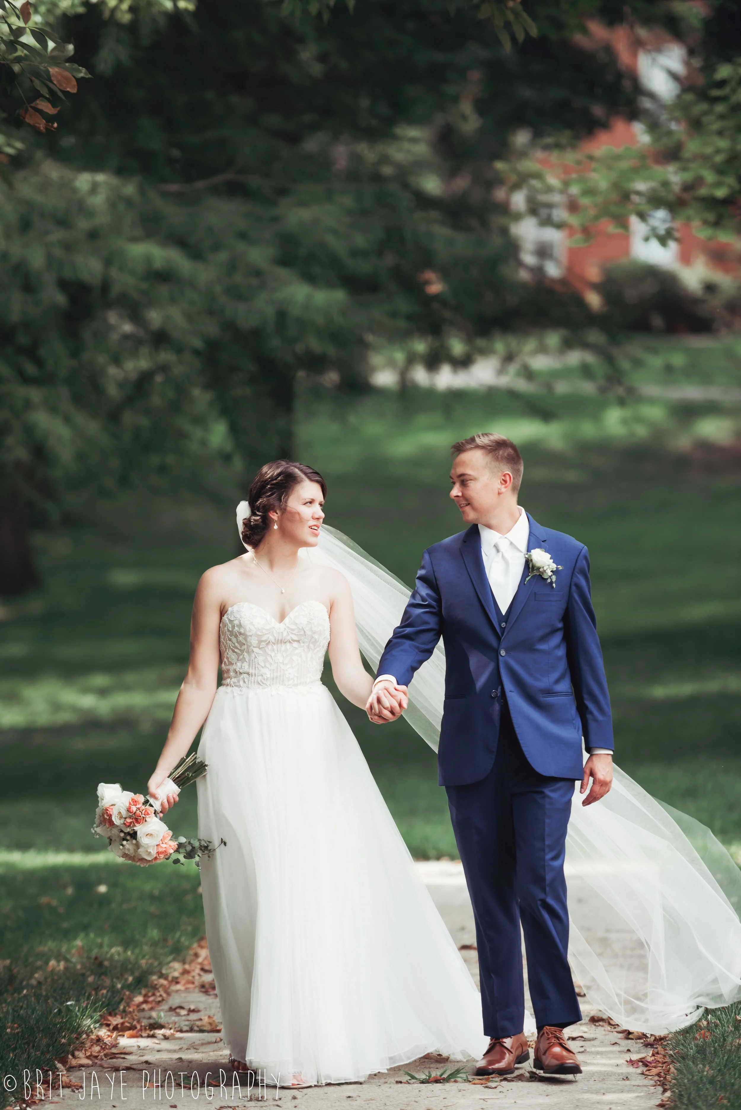 Champaign_aviation_museum_travel_inspired_wedding-1-2.jpg