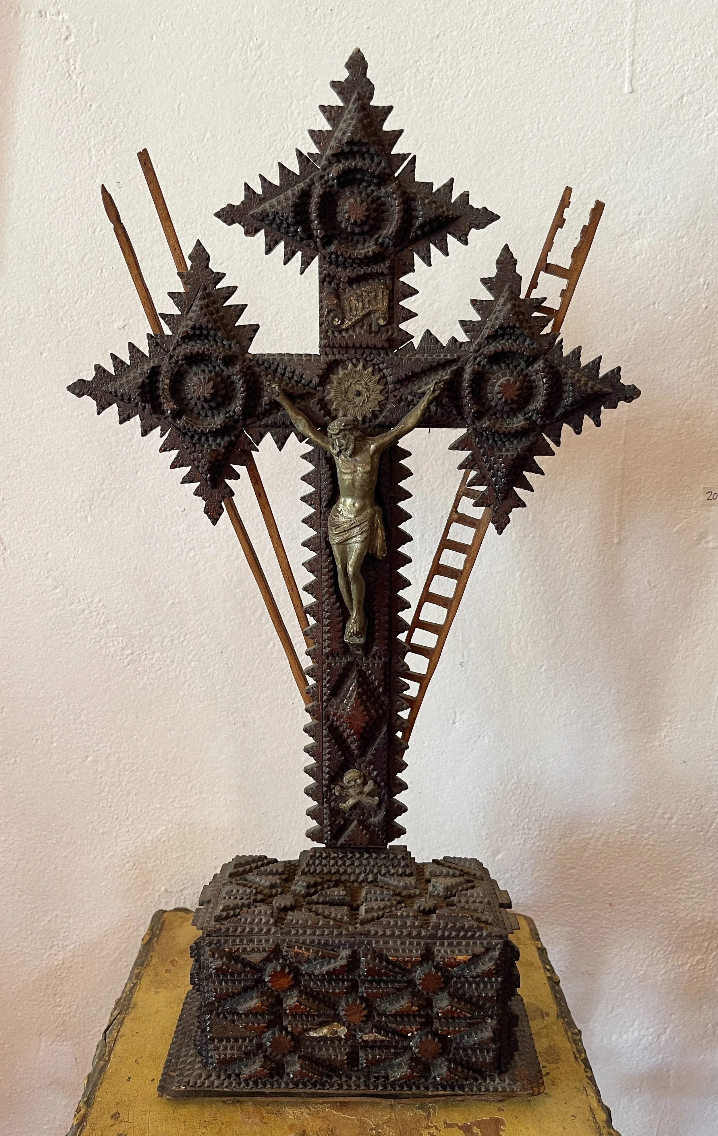 Tramp Art &amp; Folk Sculpture