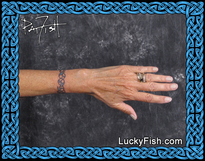 Discover more than 71 charm bracelet tattoo - POPPY