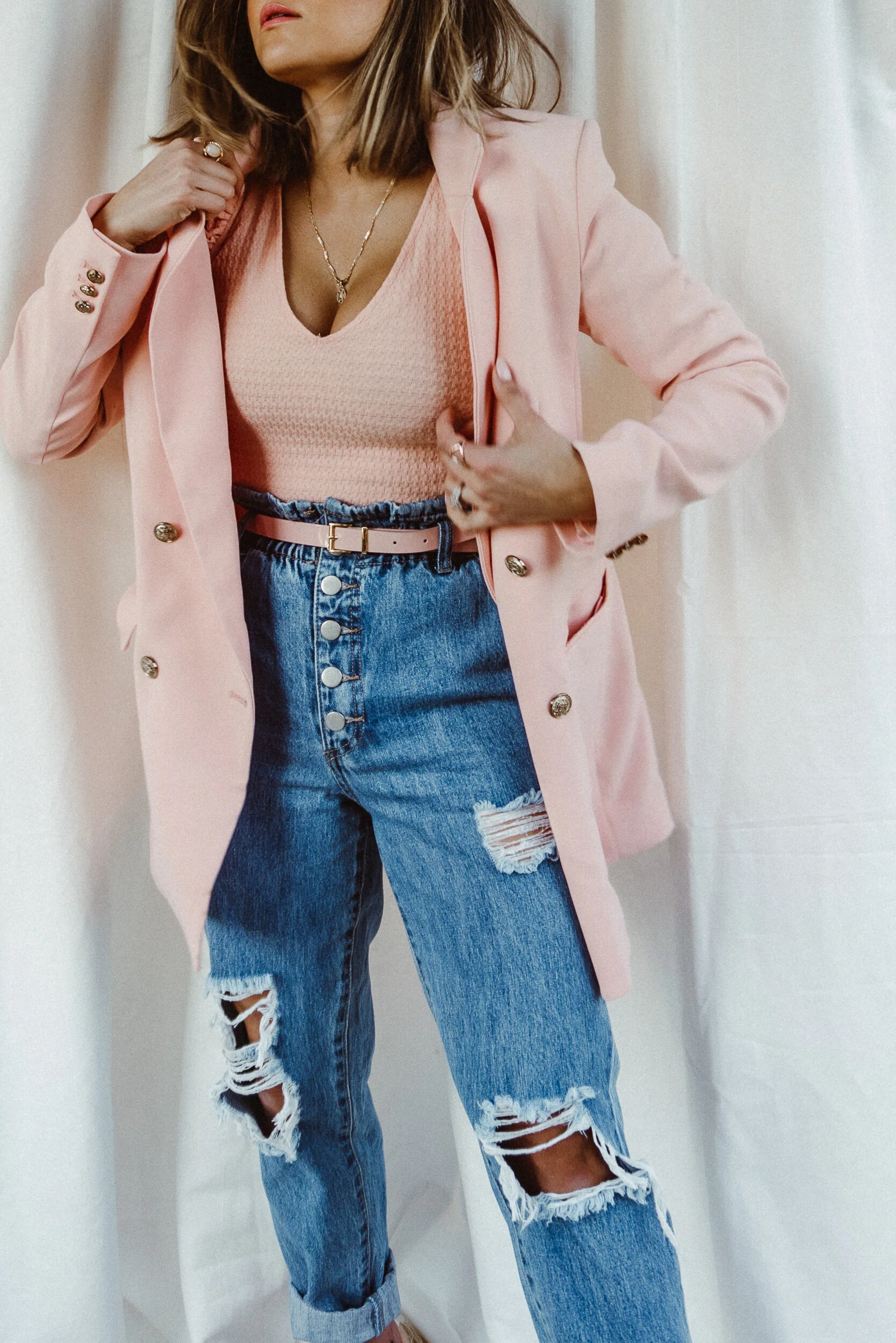 6 Way to style paperbag jeans