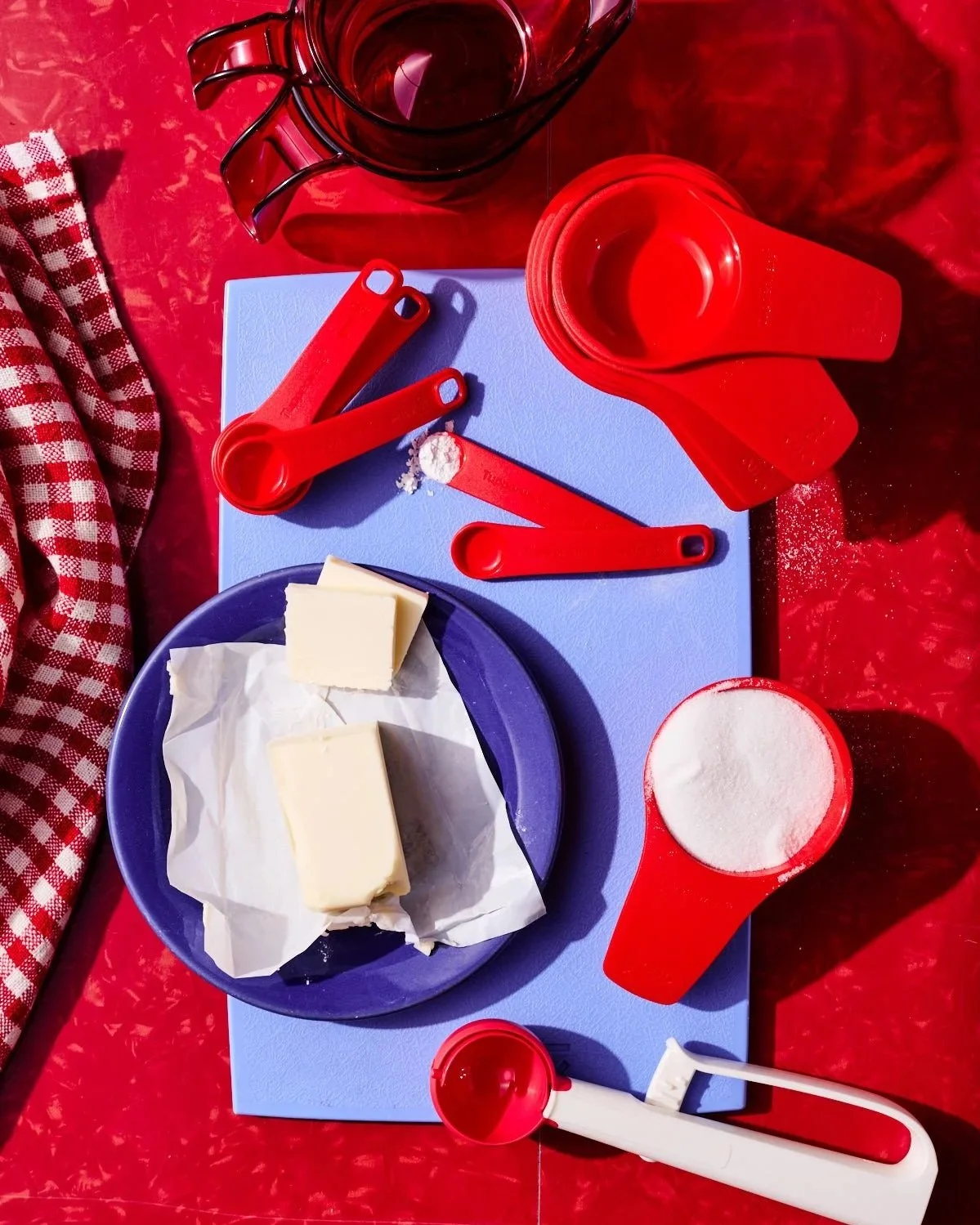 317_TupperwareKitchenToolsBakingFrontMatter__1286.jpg