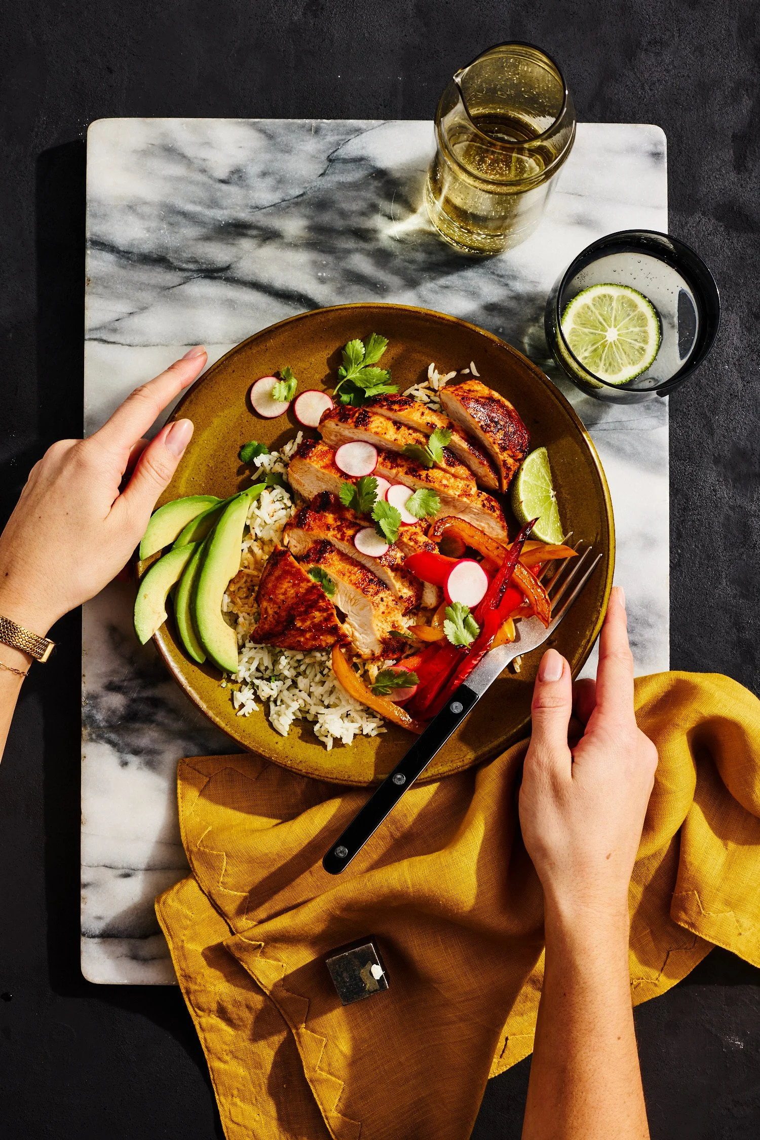 0536_HPP_ChipotleChickenAndAvocadoBowl_67437.jpg