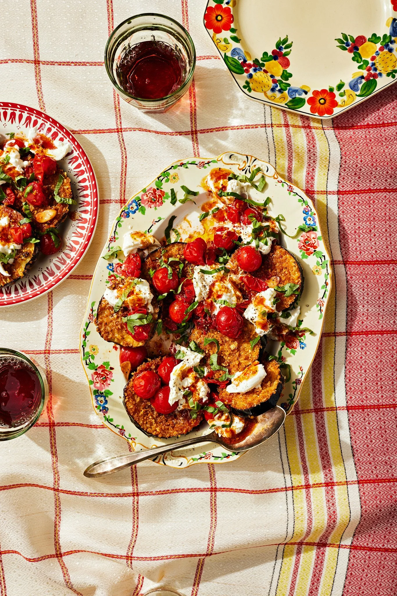 287_SD_PanFriedPankoCrustedEggplantWithJammyCherryTomatoesBurrata_51741_Final.jpg