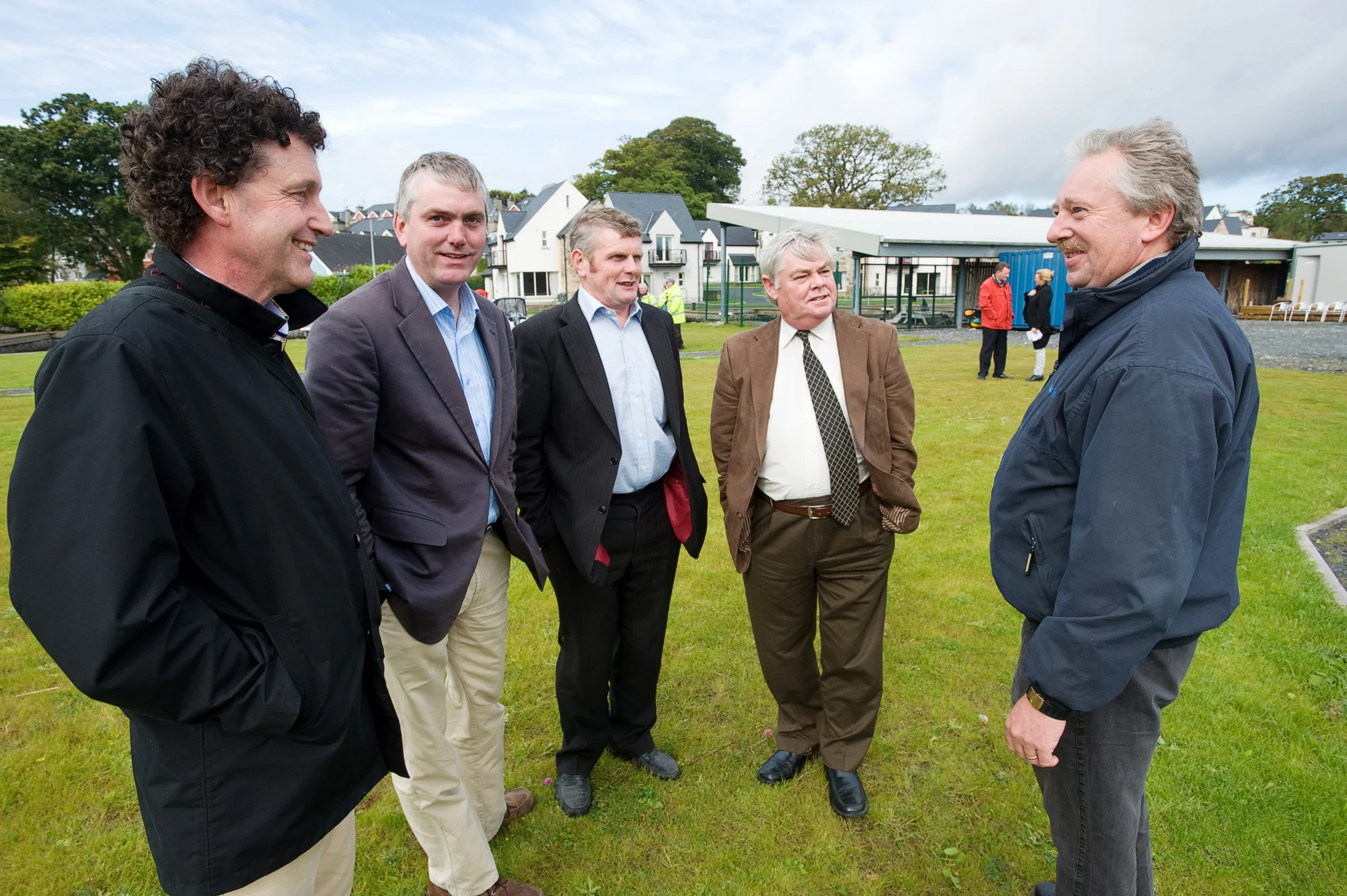 Emelyn Heaps of Harbour Flights, right chatting with councillors Johnny Flynn, John Burke and Joe Cooney as well as Eamonn Kelly at a ceremony to mark the official granting of the first ever Commercial Seaplane Base license to Harbour Flights Ireland Ltd, by the Irish Aviation Authority.