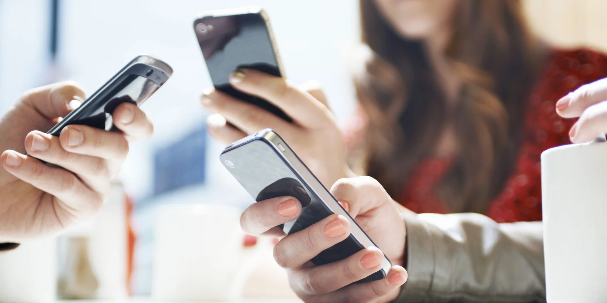 o-CELL-PHONE-RADIATION-facebook.jpg