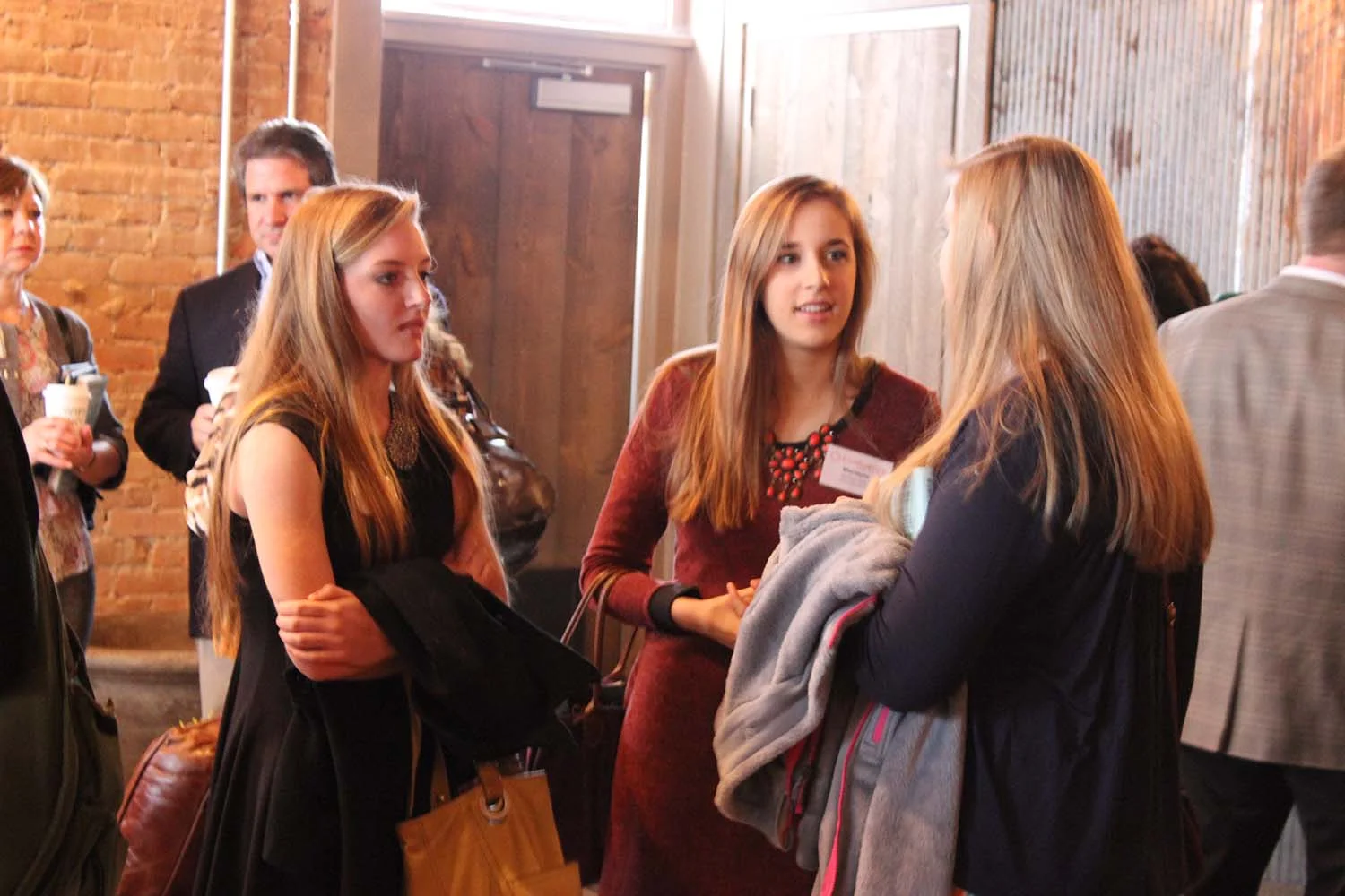 Because Confluence welcomes a diverse audience of business leaders, entrepreneurs, students, teachers, and artists, high schools and college students from the region have the unique opportunity of networking with business leaders and executives, gaining exposure to real-world concepts and getting the benefit of one-on-one interaction with entrepreneurs and innovators.