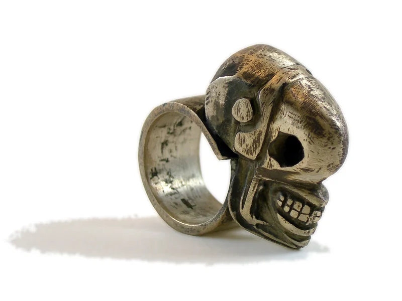 DGM_Skullring1_3.jpg