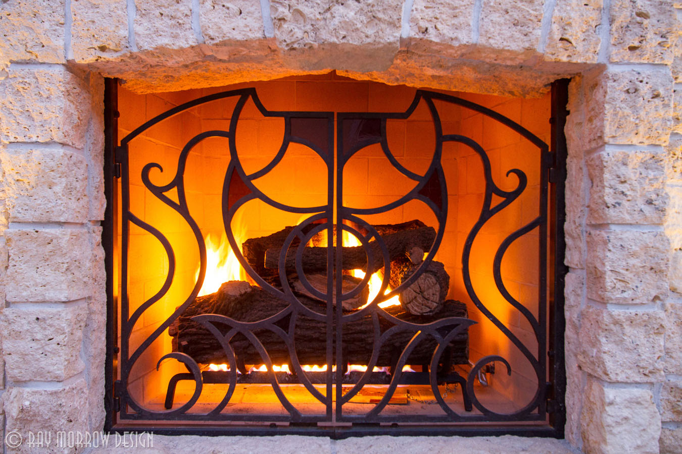 fireplace-lit-custom-fire-screen-dana-point.jpg