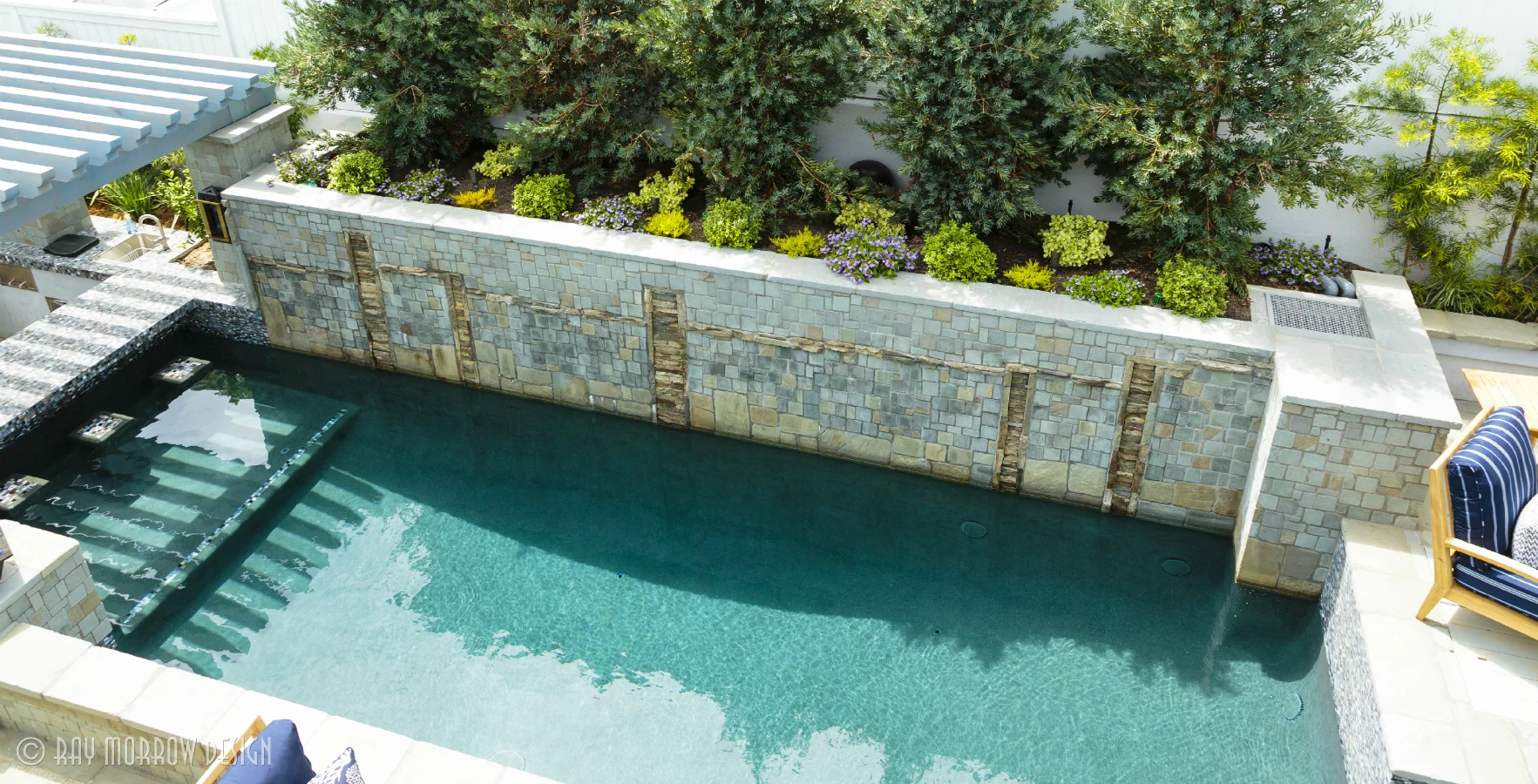 pool-with-swimup-bar-fountain-wall-cottle.jpg