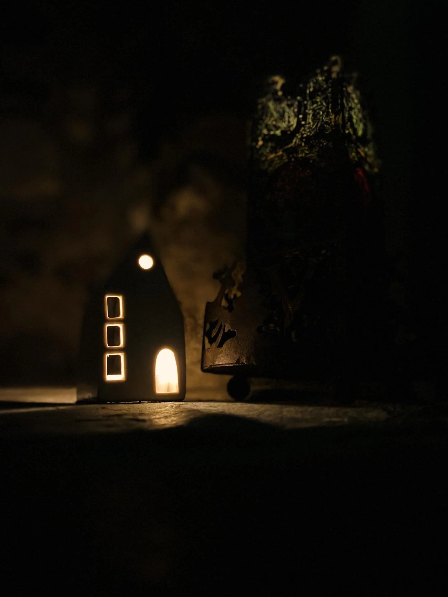 Settling down for a cosy night watching Stranger Things by the fire, Christmas tree lights glowing, and an unhealthy amount of cheese. Love the run up to Christmas! 

Loads of unique and charming gifts available in my various shops - links in bio. 

