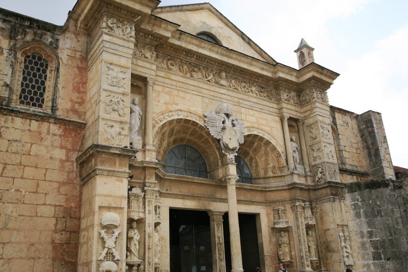 La première cathédrale des colonies, Santo Domingo