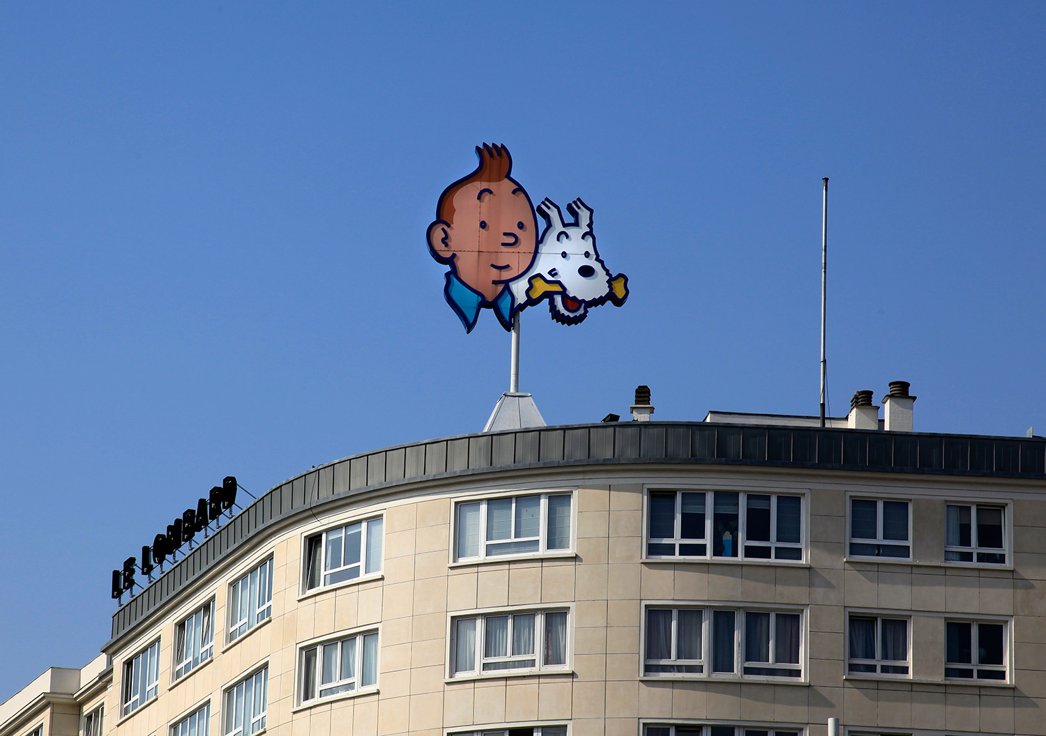 Tintin au Midi, resplandissant