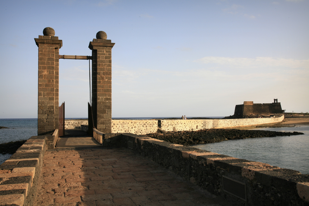 Pont conduisant au fort de San Jose, Arrecife, Lanzarote